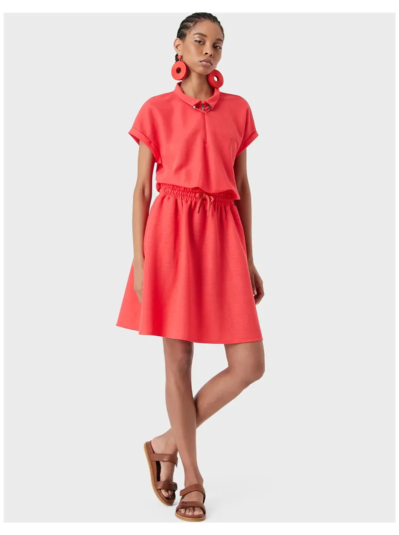 Robe avec cordon de serrage